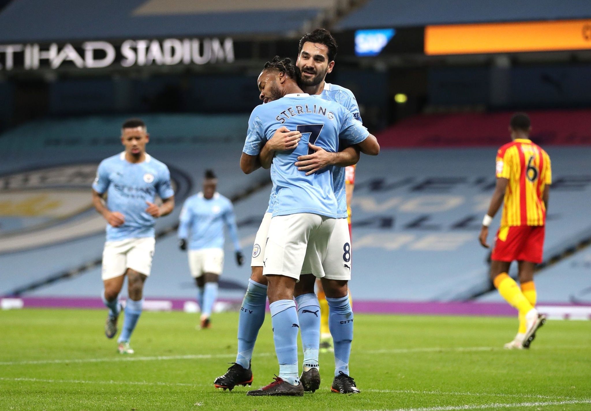 直是球迷关 直是球迷关